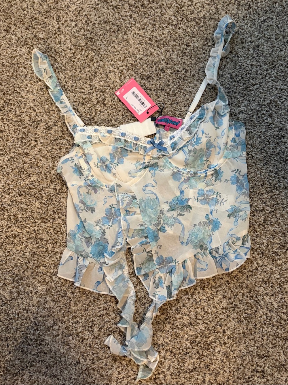 Edikted Floral Ruffle Top - Picture 2 of 4